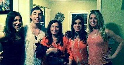 Ricky Duran Wiki (The Voice) Age, Height, Weight, Girlfriend, Bio 2 Ricky Duran with family
