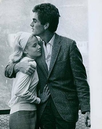 Sue Lyon Age, Husband, Height, Weight, Bio, Family & Death 4 Sue Lyon with Hampton Fancher