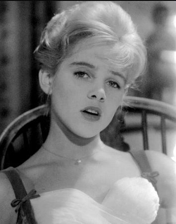 Sue Lyon