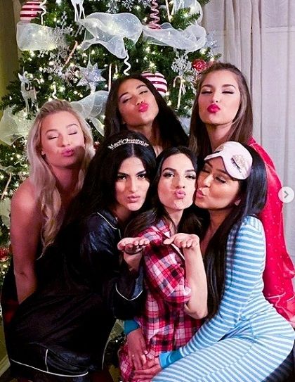Alayah Benavidez (Bachelor) Height, Weight, Age, Biography & Family 4 Alayah Benavidez with her best friends