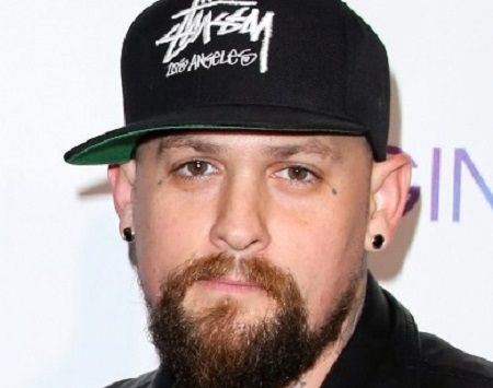 Benji Madden Height, Weight, Age, Wife, Biography, Family & More 9 Benji Madden