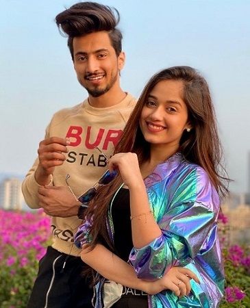 Faisal Shaikh (Mr. Faisu) Height, Weight, Age, Girlfriend, Biography & Family 4 Faisal Shaikh with his girlfriend Jannat Zubair