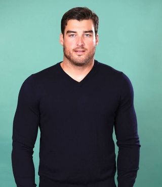 Tyler Gwozdz (Bachelorette) Age, Girlfriend, Height, Weight, Bio, Family 5 Tyler Gwozdz Girlfriend & Personal Affairs