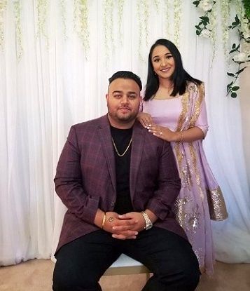 Deep Jandu Wiki, Age, Height, Weight, Wife, Biography & Family 4 Deep Jandu with his wife