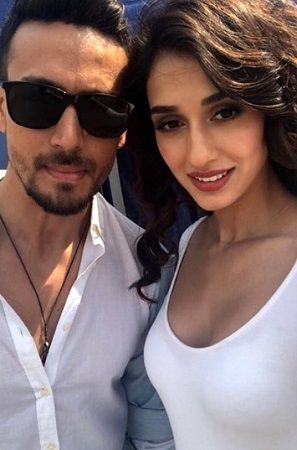 Disha Patani Height, Weight, Age, Boyfriend, Biography & Family 4 Disha Patani with her boyfriend Tiger Shroff