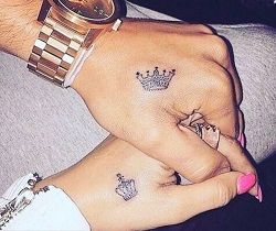 Mireddys González Wiki, Age (Daddy Yankee's Wife) Biography & Family 4 Mireddys González tattoo