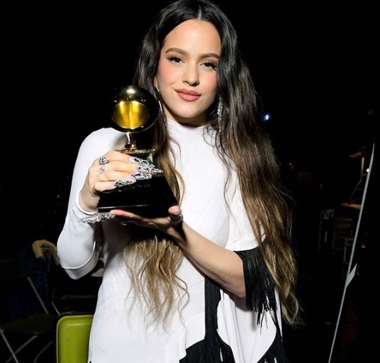 Rosalía Height, Weight, Age, Boyfriend, Biography, Family & More 4 Rosalía career & net worth