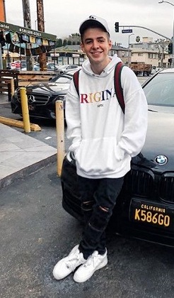 Zach Clayton (BadZach) Height, Weight, Age, Girlfriend, Biography, Family 3 Zach Clayton height weight