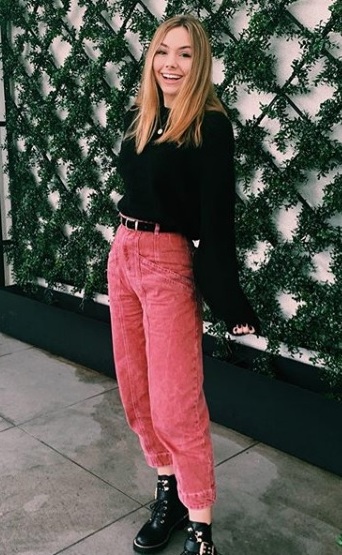 Alex French Height, Weight, Age, Boyfriend, Biography & Family 4 Alex French height & weight