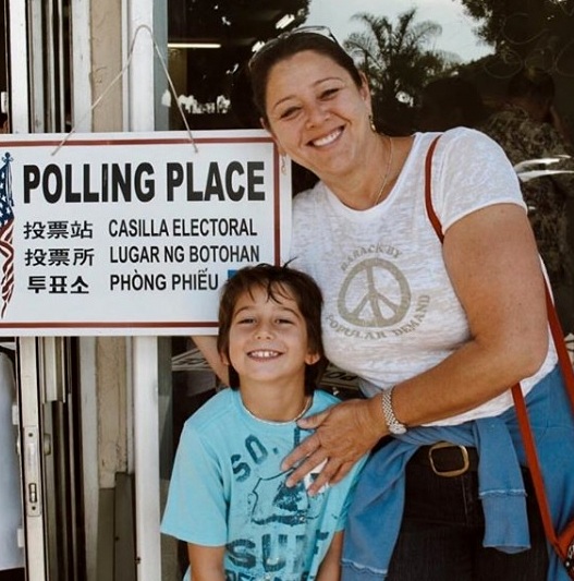 Milo Manheim mother Camryn Manheim