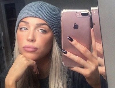 Alexandra Cooper Height, Weight, Age, Boyfriend, Biography, Affairs & More 8 Alexandra Cooper American Radio Personality, Podcast Host, Author, Former Soccer Player, and Social Media Sensation
