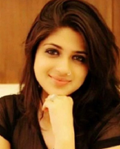 Anushka Malhotra Personal Life & Boyfriend