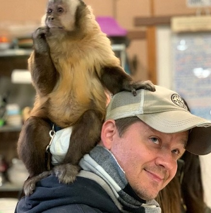 Jason Earles Height, Weight, Age, Wife, Family, Biography & More 6 Jason Earles facts