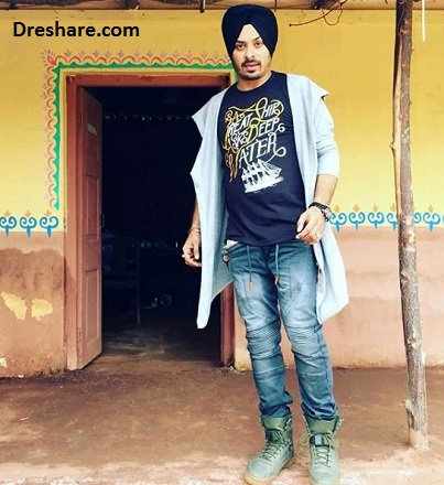 Manmeet Grewal Wiki, Age, Wife, Height, Weight, Biography, Family & Death 3 Manmeet Grewal height weight