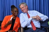 Chiara de Blasio Wiki, Age (Bill de Blasio's Daughter) Biography, Family & More 5 Chiara de Blasio's mom Chirlane McCray and dad Bill de Blasio