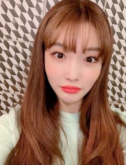 Chungha Height, Weight, Age, Boyfriend, Biography, Family & More 6 Chungha career & net worth