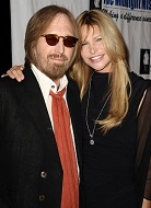 Dana York Wiki (Tom Petty's Wife) Age, Biography, Kids, Family & More 6 Dana York and her spouse