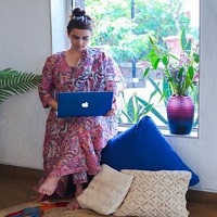Ekta Kaul Height, Weight, Age, Husband, Boyfriend, Biography, Family & More 8 Ekta Kaul favorite gadget Mac notebook