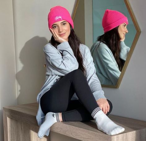 Narins Beauty loves beanies & hats