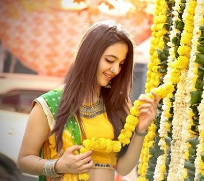 Siya Kakkar Wiki, Age, Height, Weight, Boyfriend, Biography, Family & More 8 Siya Kakkar biography
