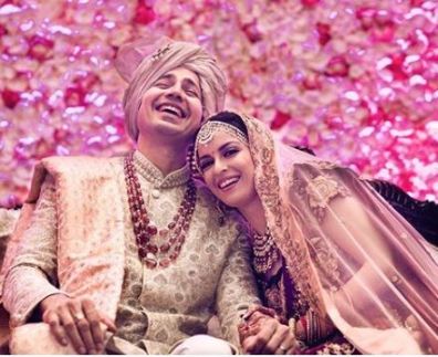 Sumeet Vyas Height, Weight, Age, Wife, Girlfriend, Biography, Family & More 19 Sumeet Vyas wedding picture with wife Ekta Kaul