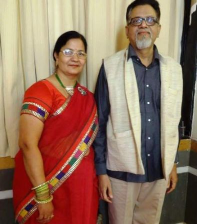 Sumeet Vyas Height, Weight, Age, Wife, Girlfriend, Biography, Family & More 9 Sumeet Vyas with parents father BM Vyas and mother Sudha Vyas