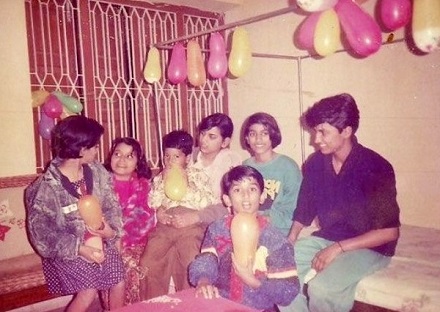 Who is Sushant Singh Rajput? Biography, Height, Age, Girlfriend, Parents, Sisters & More 16 Sushant Singh Rajput's childhood picture with friends