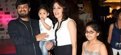 Yashmin Khan Wiki (Wajid Khan's Wife) Age, Biography, Kids, Family & More 5 Yashmin Khan with Wajid Khan (Husband), Son & Arshi Khan (Daughter)