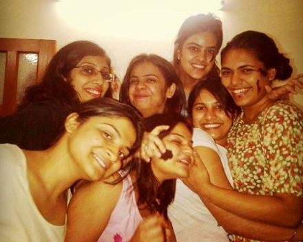 Aakriti Khurana Wiki, Age (Aparshakti Khurana's Wife) Biography, Family & More 10 Aakriti Khurana with her hostel friends