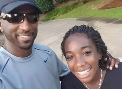 Aaryn Smiley Wiki, Age (Rickey Smiley's Daughter) Biography, Family & More 5 Aaryn Smiley & her daddy Rickey Smiley