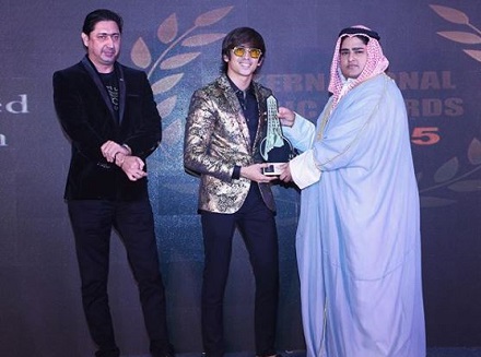 Adnaan Shaikh won Digital Superstar award
