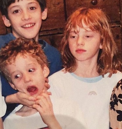 Lily Newmark Wiki, Height, Age, Boyfriend, Family, Biography & More 6 An old picture of Lily Newmark with her brothers