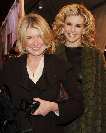 Andrew Stewart Wiki (Martha Stewart's Ex-Husband) Age, Biography, Kids & More 7 Andrew Stewart's wife Martha Stewart and daughter Alexis Stewart