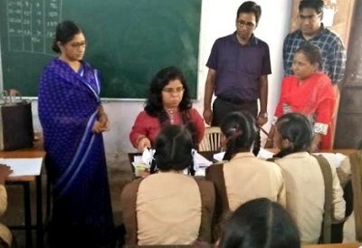 Arti Dogra (IAS) Height, Weight, Age, Husband, Biography, Family & More 6 Arti Dogra talking to students in school
