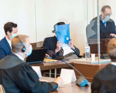 Bruno Dey Wiki, Age, Wife, Biography, Family, Case Verdict & More 2 Bruno Dey covered his face with folder during court hearing