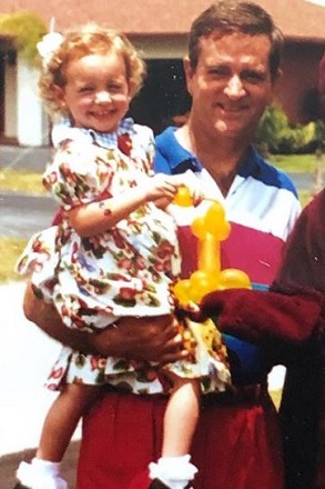 Jennifer Eckhart Wiki, Age, Husband, Height, Weight, Biography & More 7 Childhood picture of Jennifer Eckhart with her dad