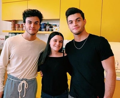 Chloe Schnapp Height, Weight, Age, Boyfriend, Biography & More 14 Chloe Schnapp photographed with Dolan Twins