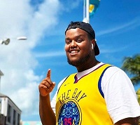 Chunkz Height, Weight, Age, Girlfriend, Wife, Biography, Family & More 7 Chunkz vacation to Bahamas