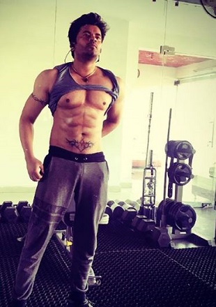Dr Abhinit Gupta (Dr Bollywood) Wiki, Age, Girlfriend, Wife, Height, Weight & Biography 9 Dr Abhinit Gupta height weight