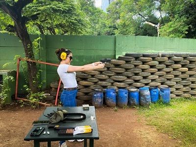 Hana Hanifah Wiki, Age, Height, Weight, Boyfriend, Husband & Biography 6 Hana Hanifah Shooting Practice