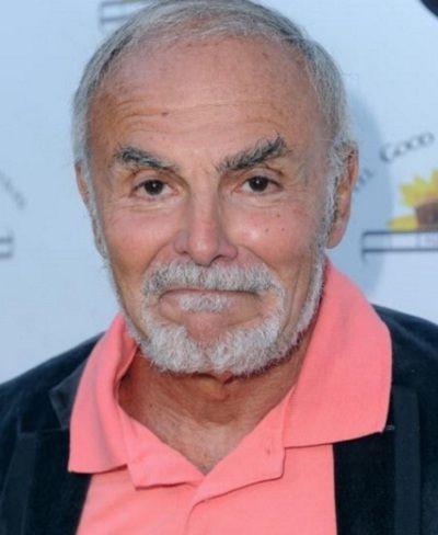 Elizabeth Saxon Wiki (John Saxon's Ex-wife) Age, Biography, Kids & More 2 John Saxon died on July 25, 2020