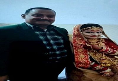 Khushi Dubey Wiki (Amar Dubey's Wife) Age, Biography, Family & More 8 Khushi Dubey with Uncle Vikas Dubey