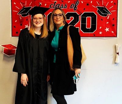 Kimberly Halkett Age, Husband, Kids, Net worth, Biography & More 5 Kimberly Halkett & her daughter on graduation day
