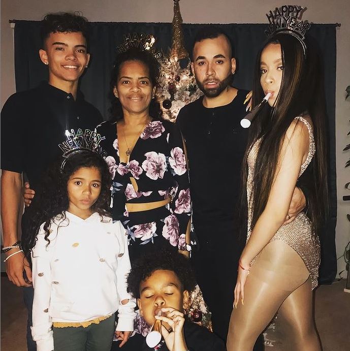 Lil Xxel Wiki, Height, Age, Girlfriend, Family, Net worth, Biography & More 10 Lil Xxel with his father Antonio Velaz, mother Ginette Velaz, sister Ajasia Velaz, Zuly Mariah & brother Uriel Velaz