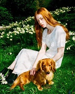 Lily Newmark Wiki, Height, Age, Boyfriend, Family, Biography & More 4 Lily Newmark with her pet dog