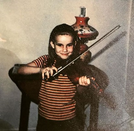 Lisa Robertson's childhood photo