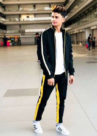 Lucky Dancer Height, Weight, Age, Girlfriend, Biography, Family & More 9 Lucky Dancer height weight