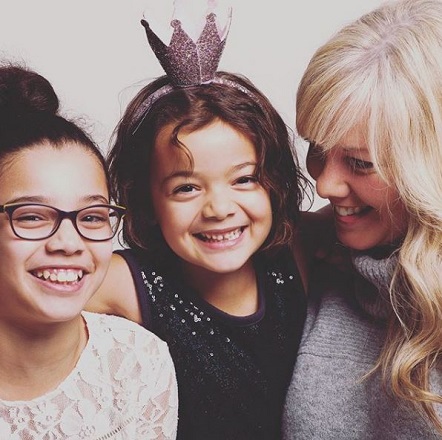 Malia Baker Age, Height, Weight, Boyfriend, Biography, Family & More 7 Malia Baker with her sister and mom Julia Baker