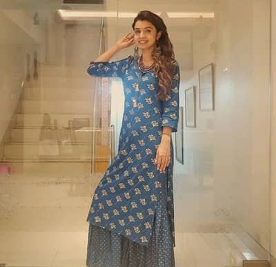 Mayuri Deshmukh Age, Husband, Boyfriend, Height, Weight, Biography & More 12 Mayuri Deshmukh Height & Weight