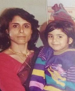 Naina Ganguly Height, Weight, Age, Boyfriend, Husband, Biography & More 5 Naina Ganguly mother